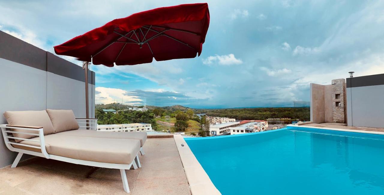 The Lanes Hotel Tutong Bagian luar foto