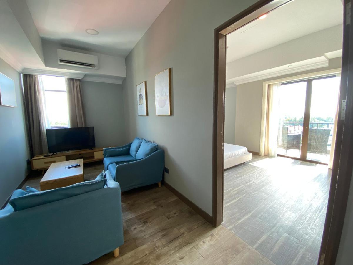 The Lanes Hotel Tutong Bagian luar foto